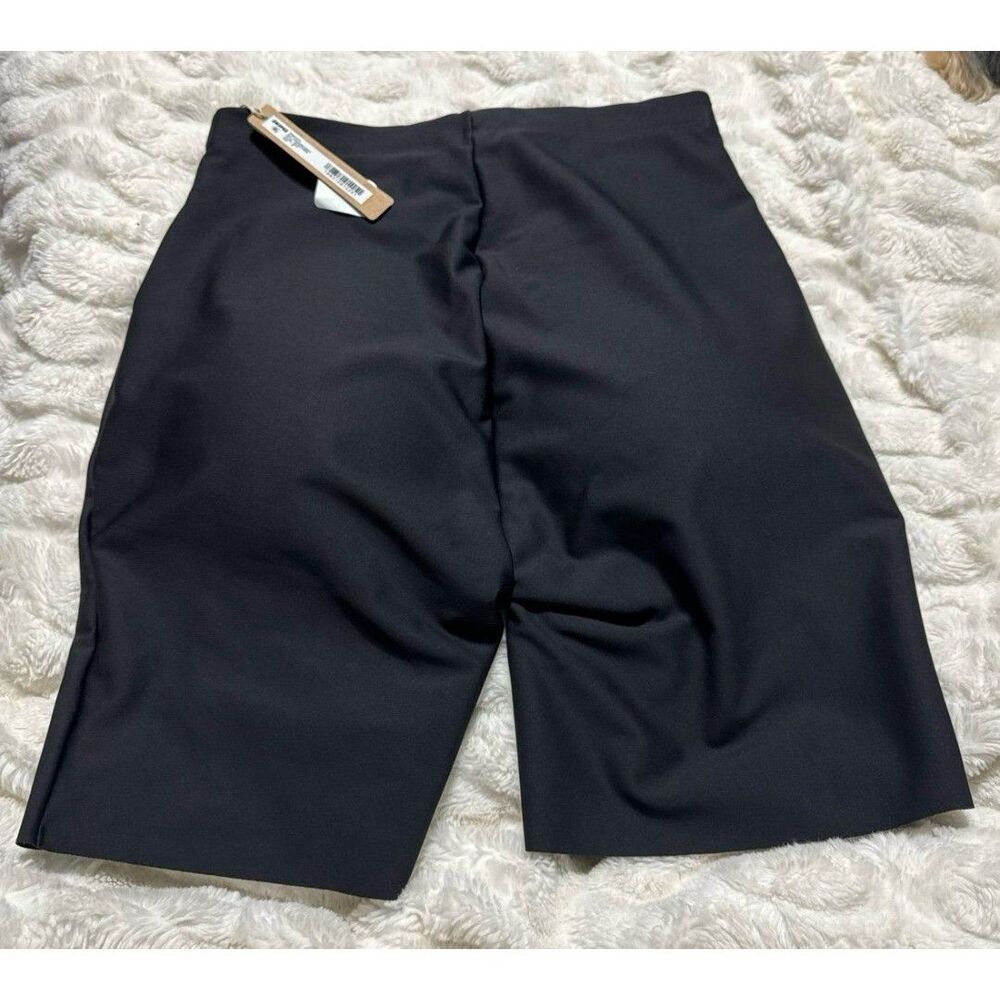 Skims Body Butt Enhancing Short